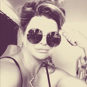 Meet your Posher, Anastasia